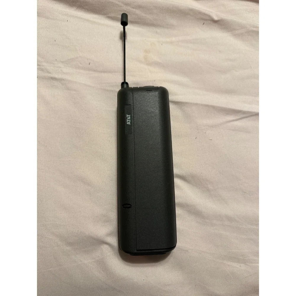 Vintage AT&T 3810 Cellular Mobile Phone Black with Leather Case and Antenna‎